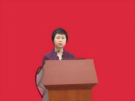 刘化雪.jpg